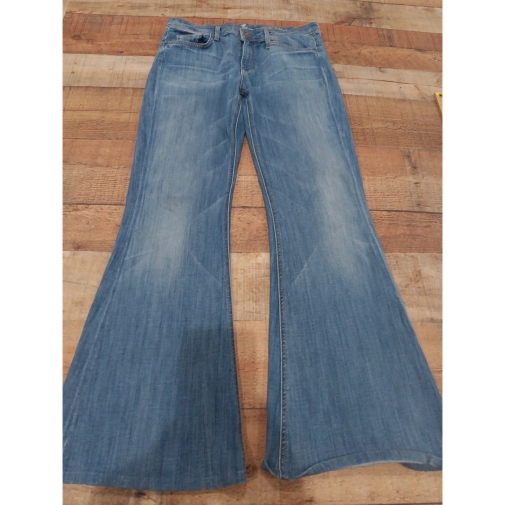 7 For All Mankind Bell Bottom Jean Sz 29 Light wash 2765